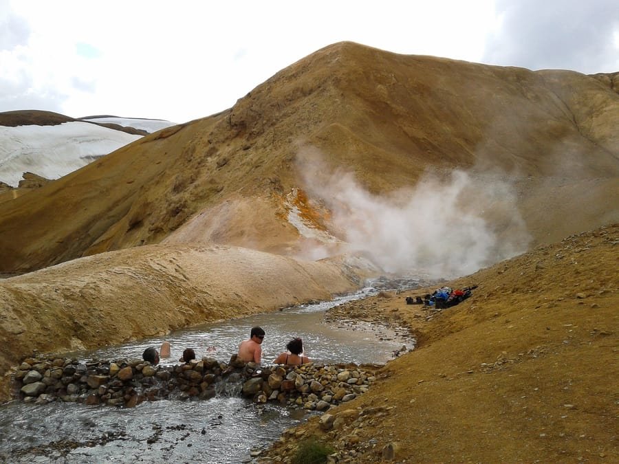 donde bañarse en islandia